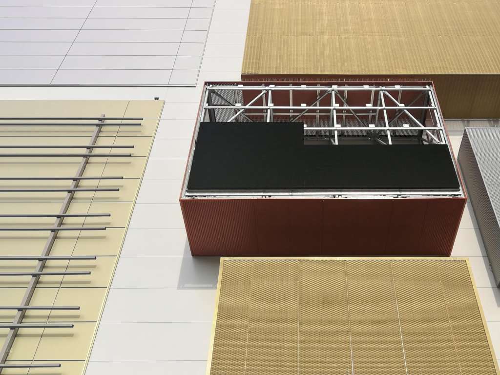 Etele Plaza / Flexible LED Display and Interactive Floor LED Display - Smart Plaza Digital Signage System Design and Construction 11