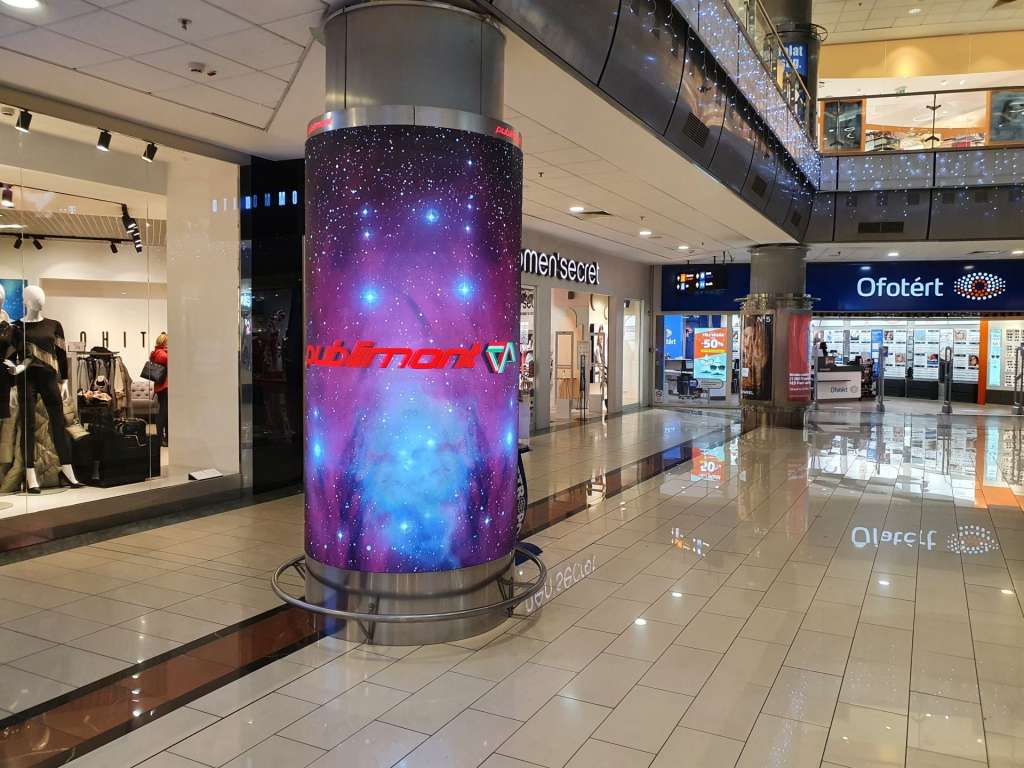 Coloanele publicitare LED în centrele comerciale Allee, Duna și ETELE Plaza 2