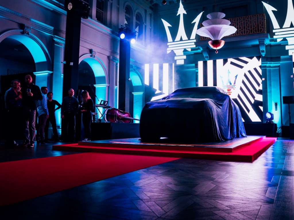 Exkluzív autó-, tánc-, divat- és ékszer bemutató a Maserati Wallis Motor égisze alatt - Haris Park 2
