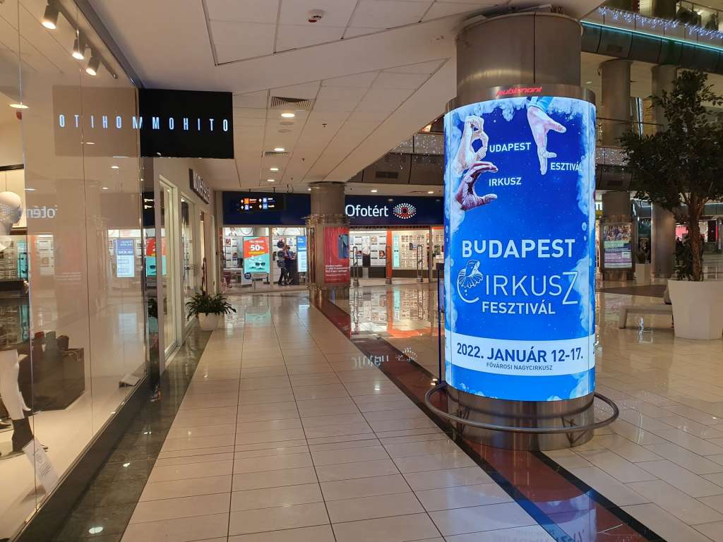 LED-reklámoszlopok az Allee, a Duna- és ETELE Plaza bevásárlóközpontokban 4
