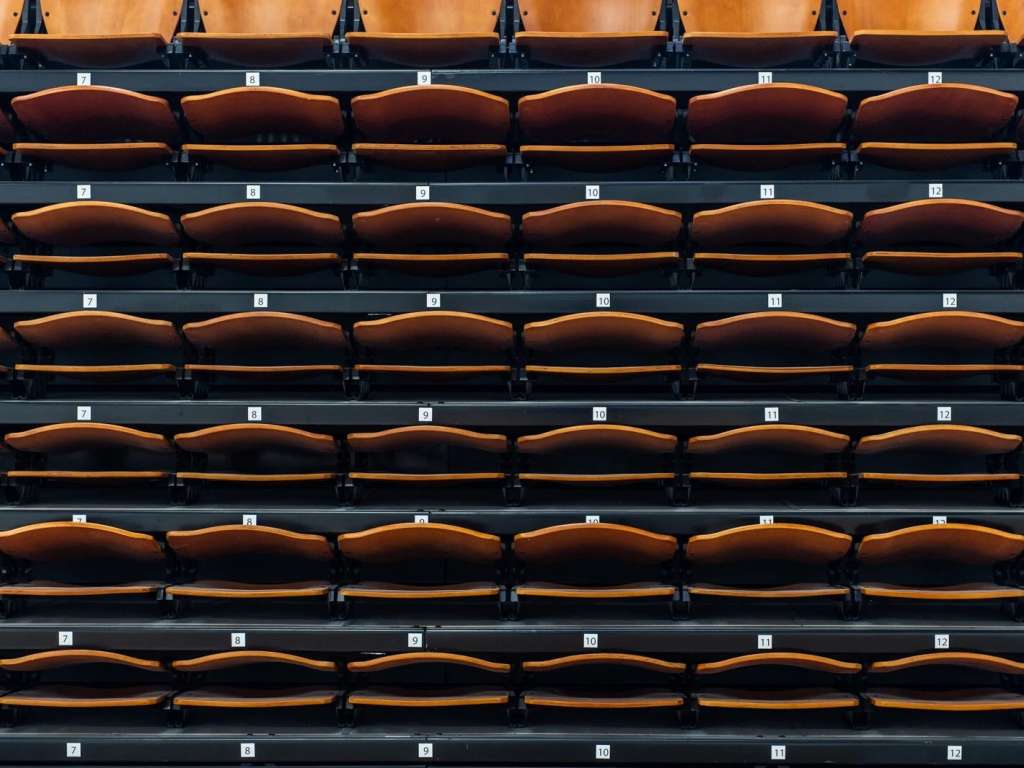 Installation of Electronically Movable Mobile Grandstand and Grandstand Seats at the NIKÉ Sports Hall in Fonyód 7
