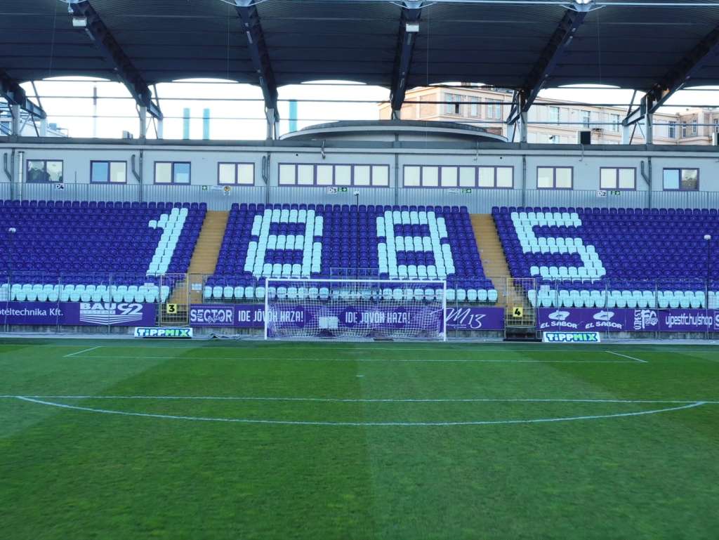 Szusza Ferenc Stadion / Új arculatba öltözött az Újpesti stadion: korszerű székek kerültek a nézőtéri lelátókra 3