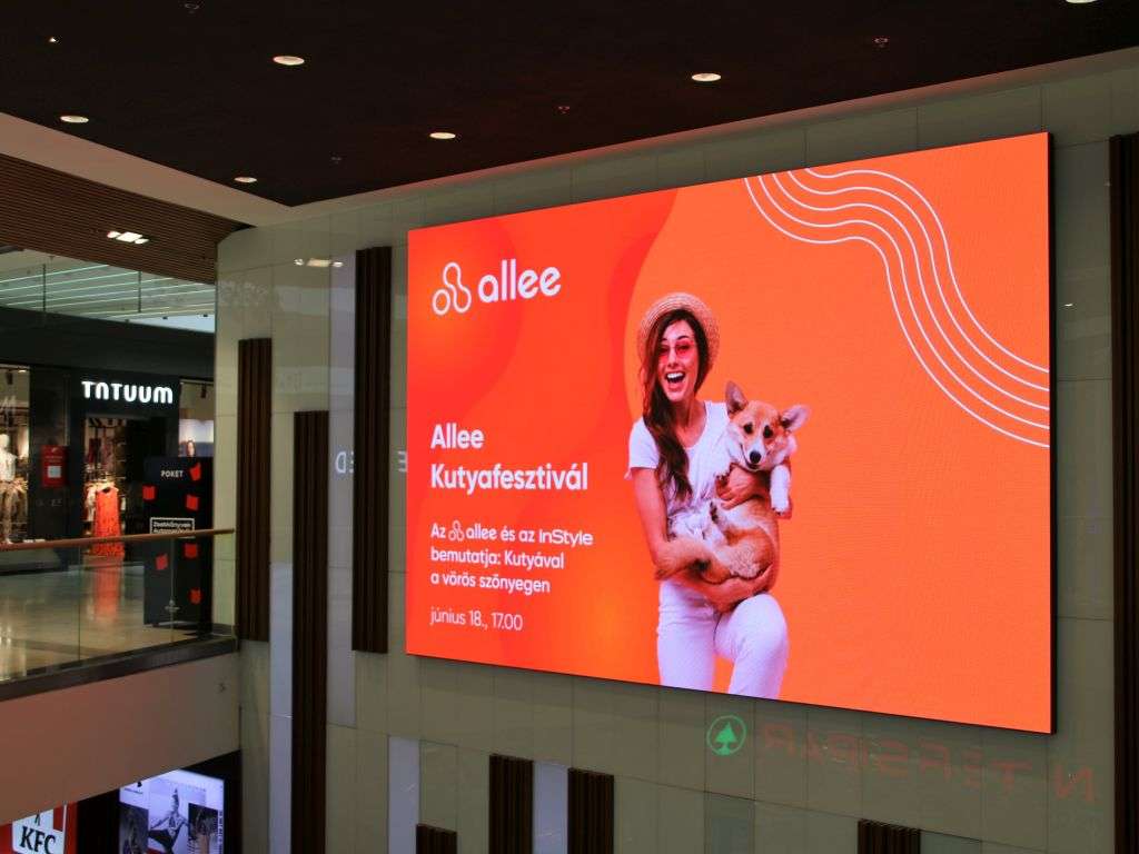 Replacement of outdoor and indoor LED walls at Allee Shopping Mall 4