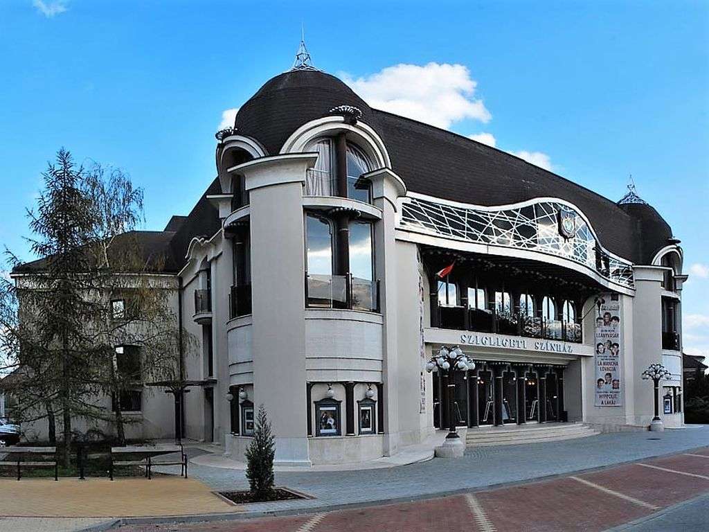 A Szolnoki Szigligeti színház teljes színpadgépészeti felújítása