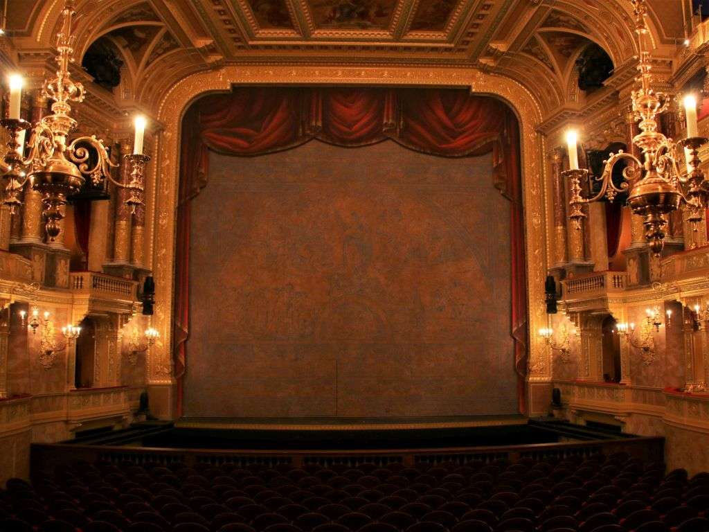 Hungarian State Opera – Safety Curtain Laminated with a Canvas Painting