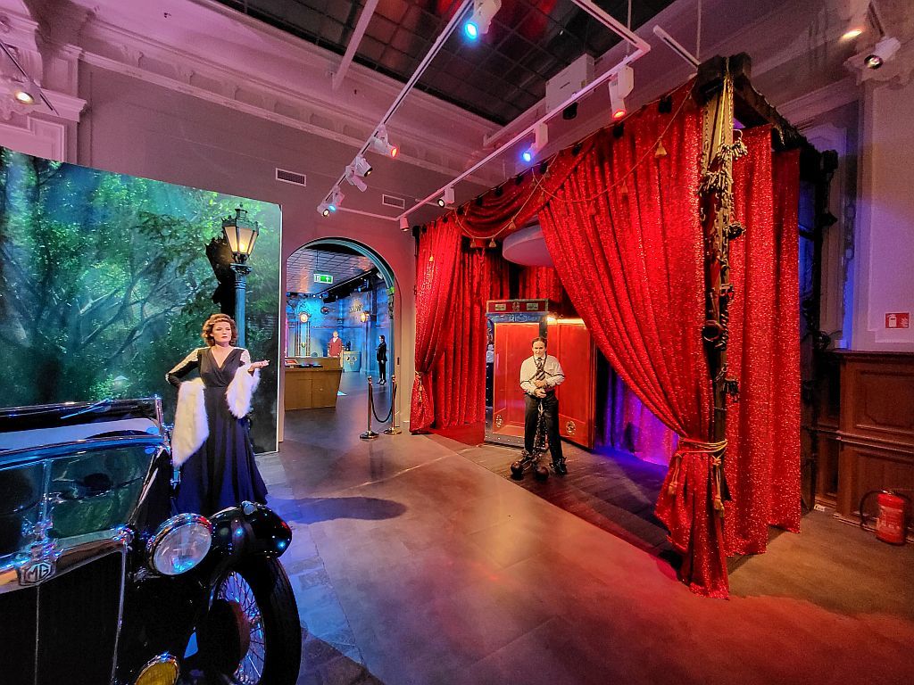Madame Tussauds Budapest - Curtains for Installations 11