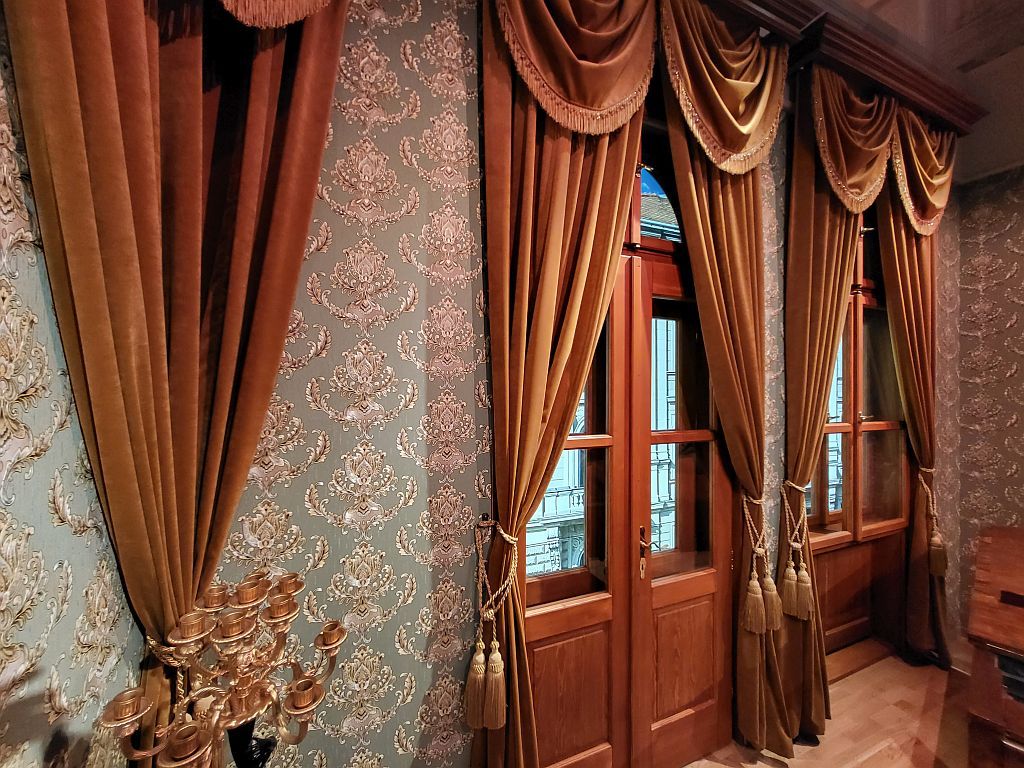 Madame Tussauds Budapest - Curtains for Installations 12