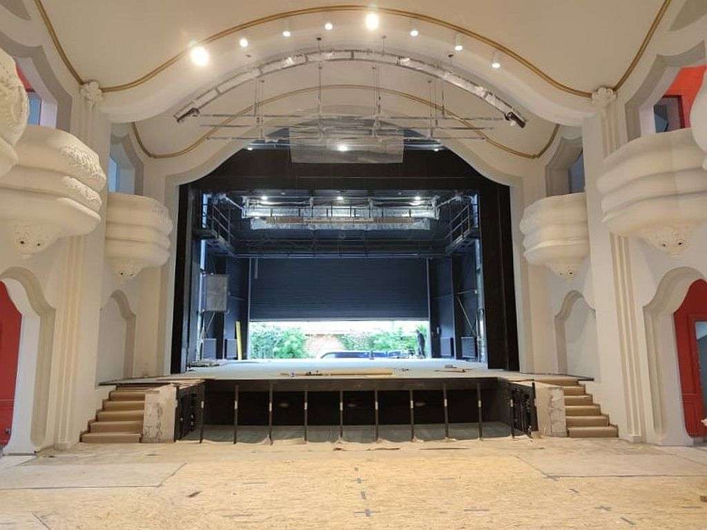Revolving Stage and Orchestra Pit Lowering System 3D Design, Production and Installation 11